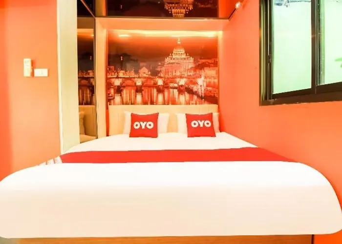 Oyo 271 The Romklao 2*